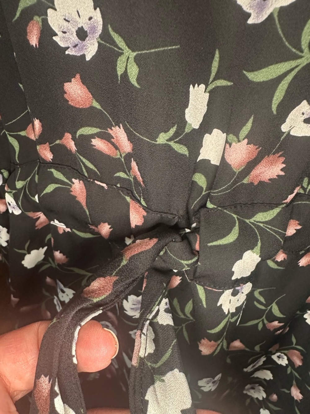 She + Sky Black Floral V-Neck Peplum Blouse - Picture 6 of 7